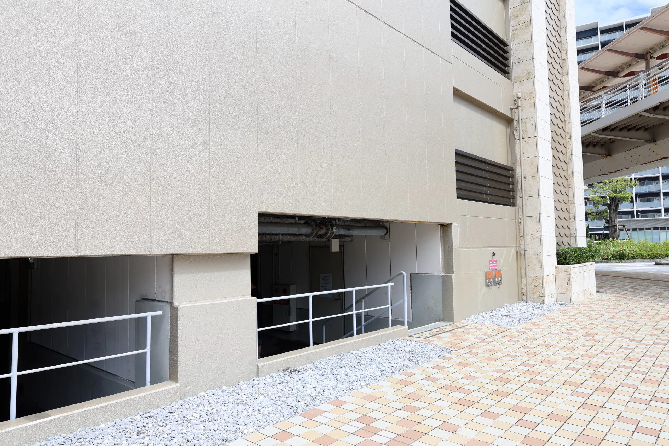 Taking photos before driving