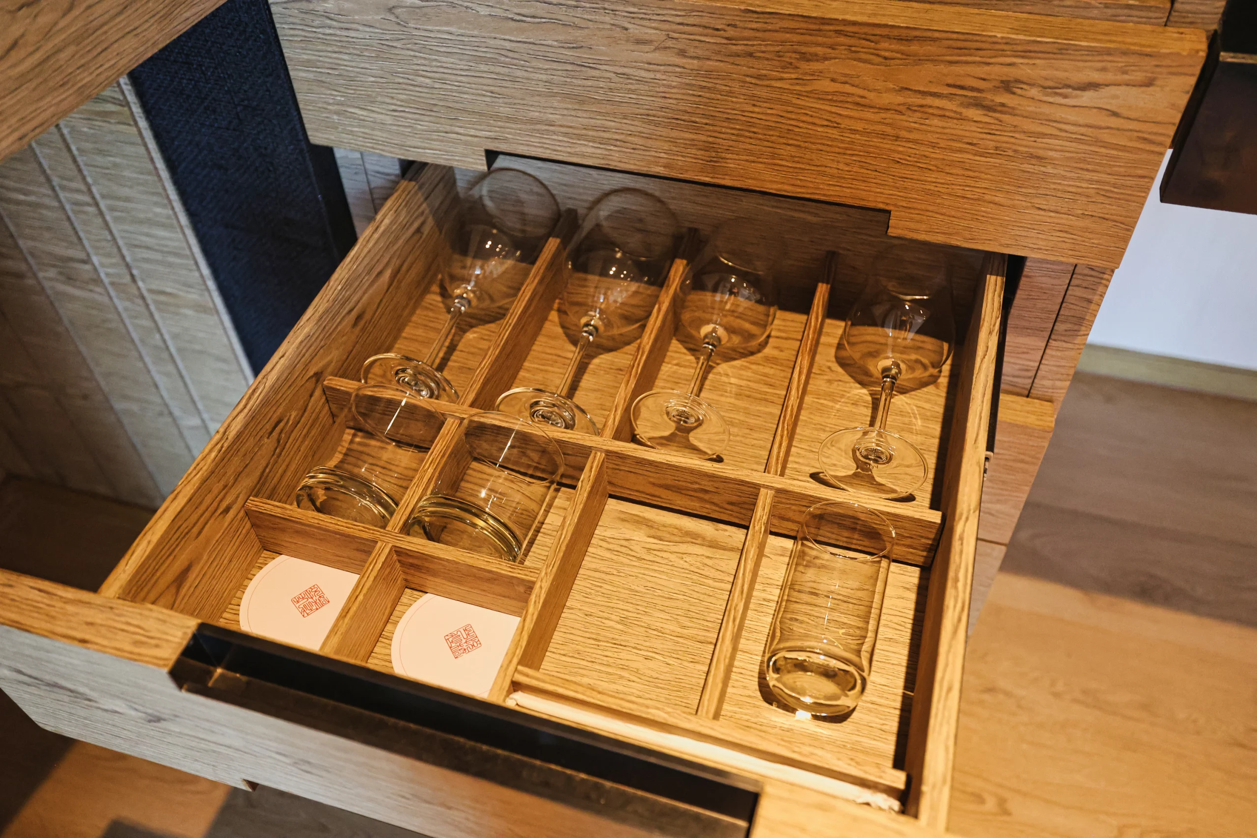 Hotel room amenities and complimentary items