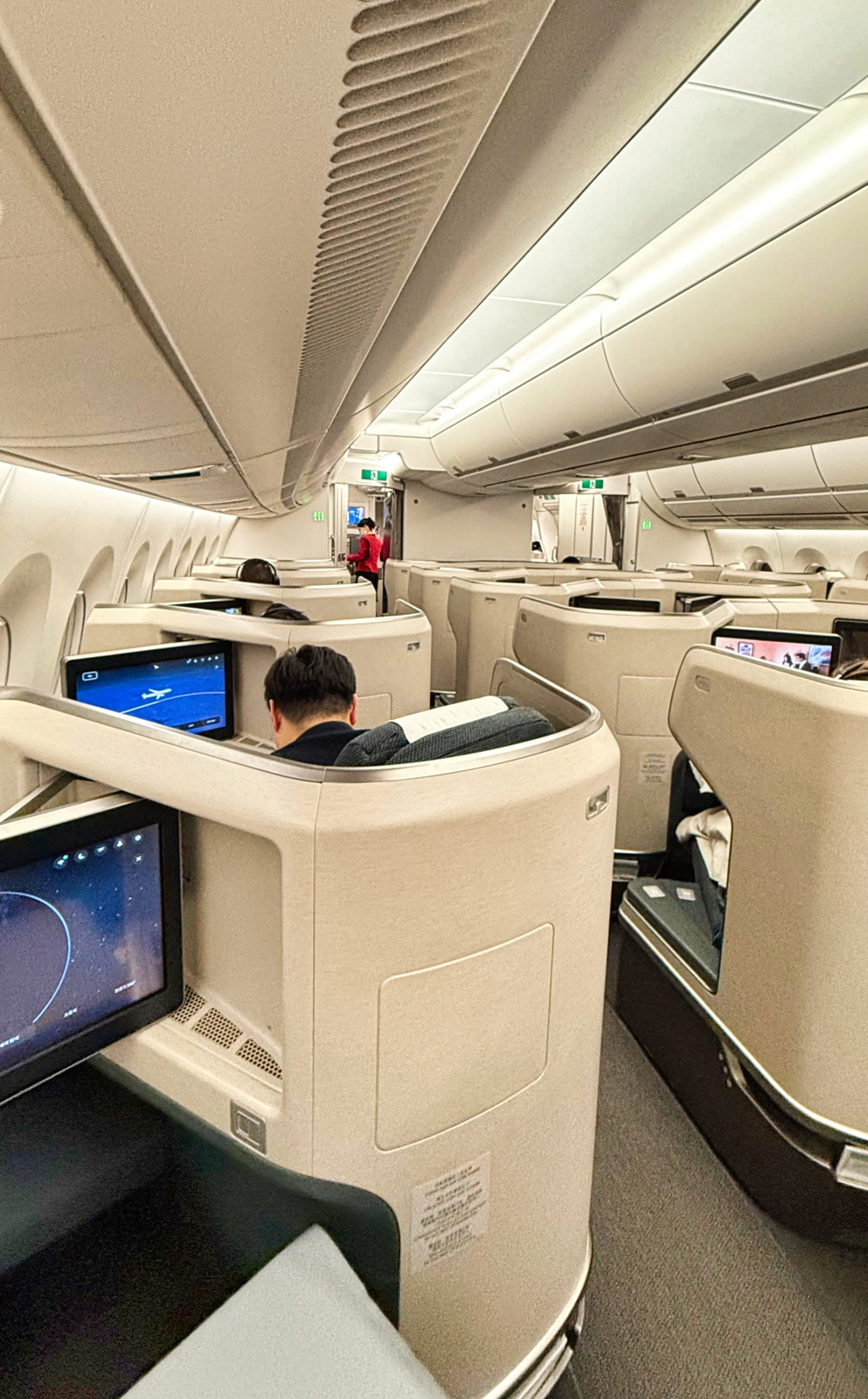 Cathay Pacific A350 business class seat layout