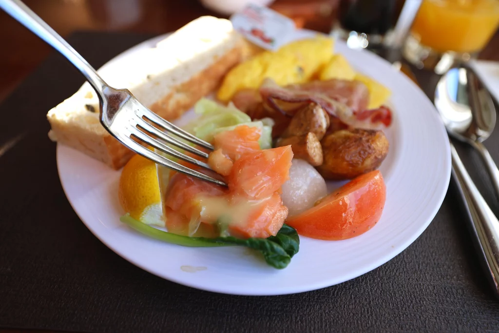 Breakfast at Kensington Hotel Seorak Review