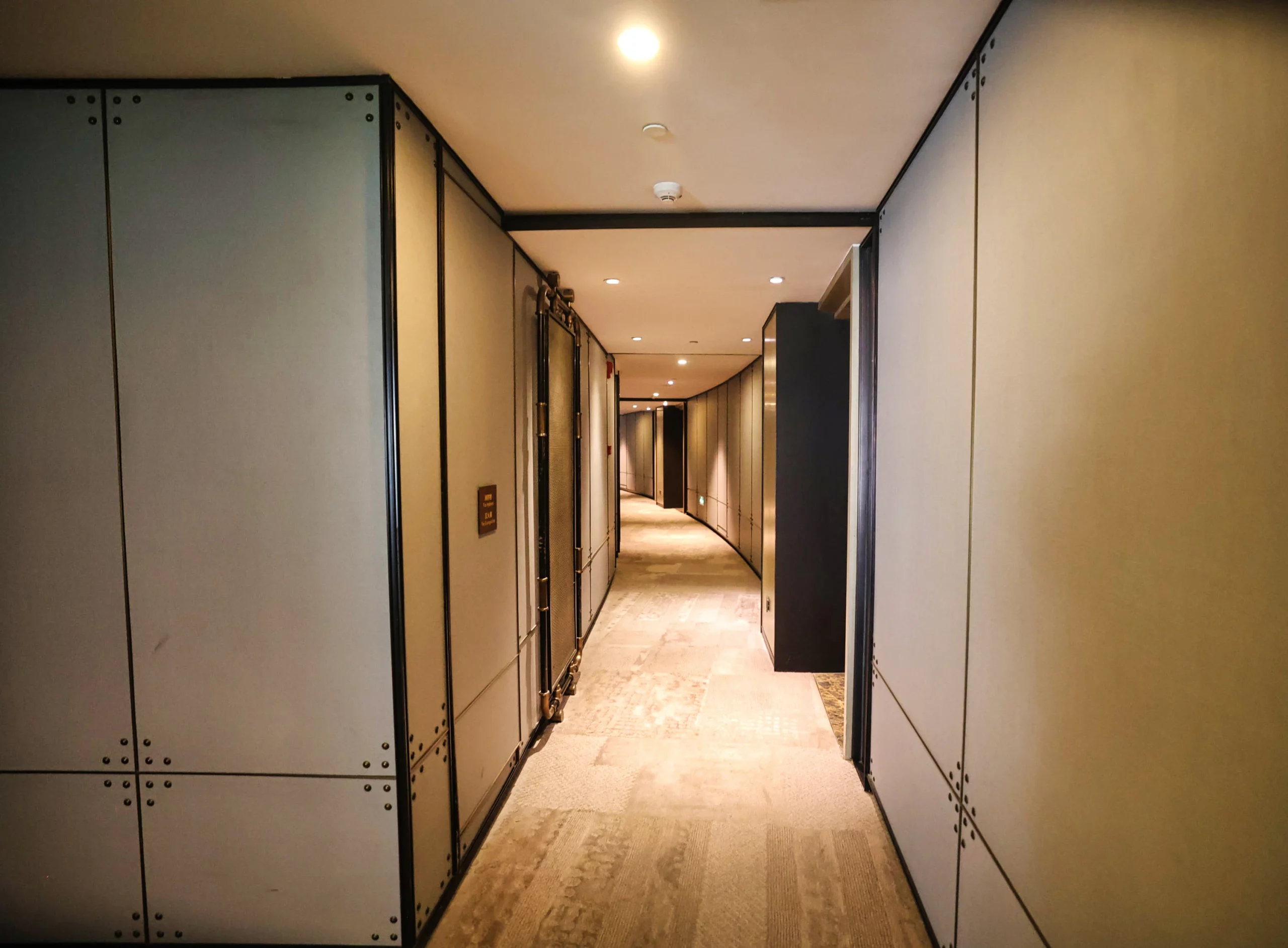 Modern hotel hallway design.
