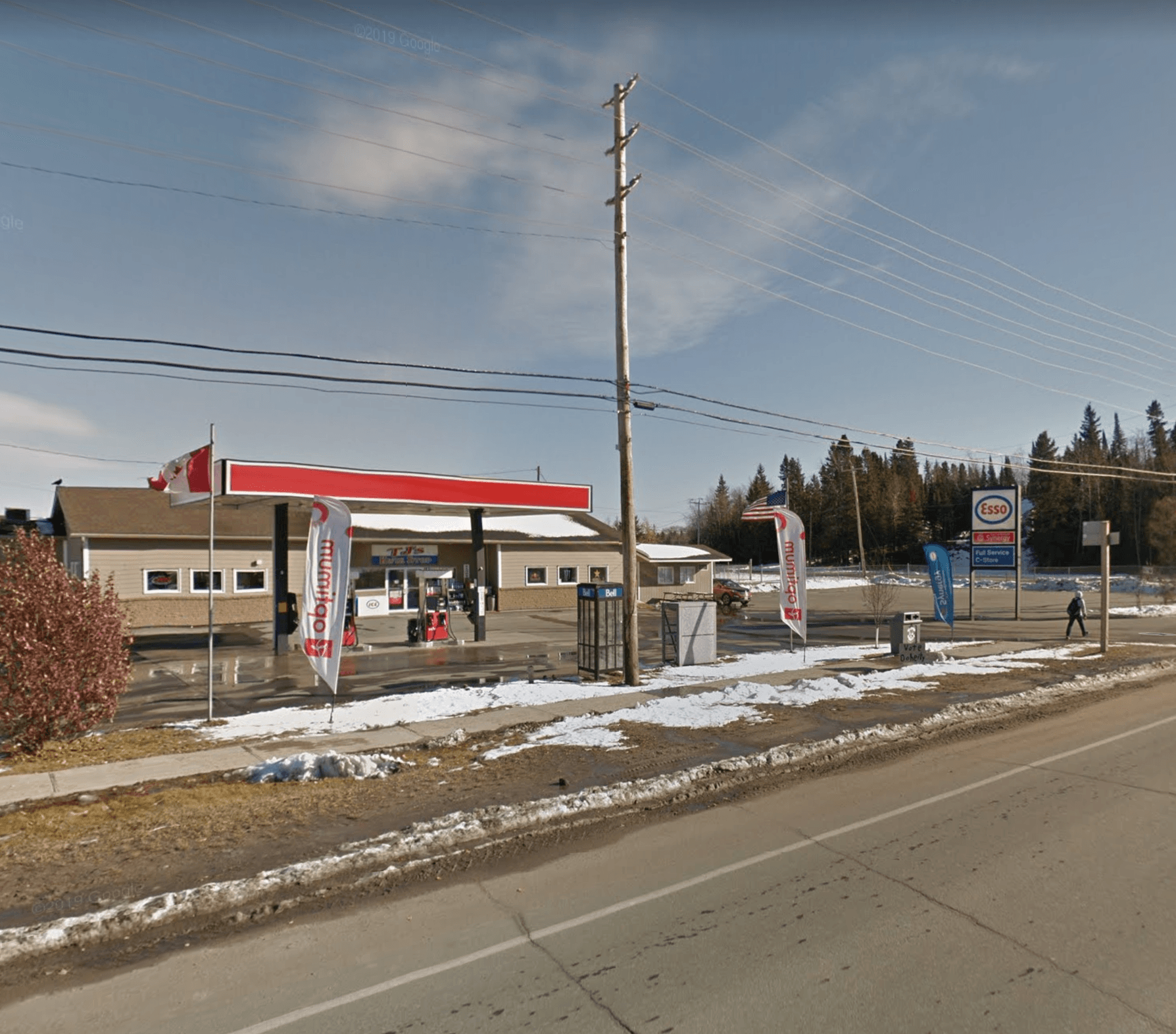 Red Lake - ESSO Gas Station