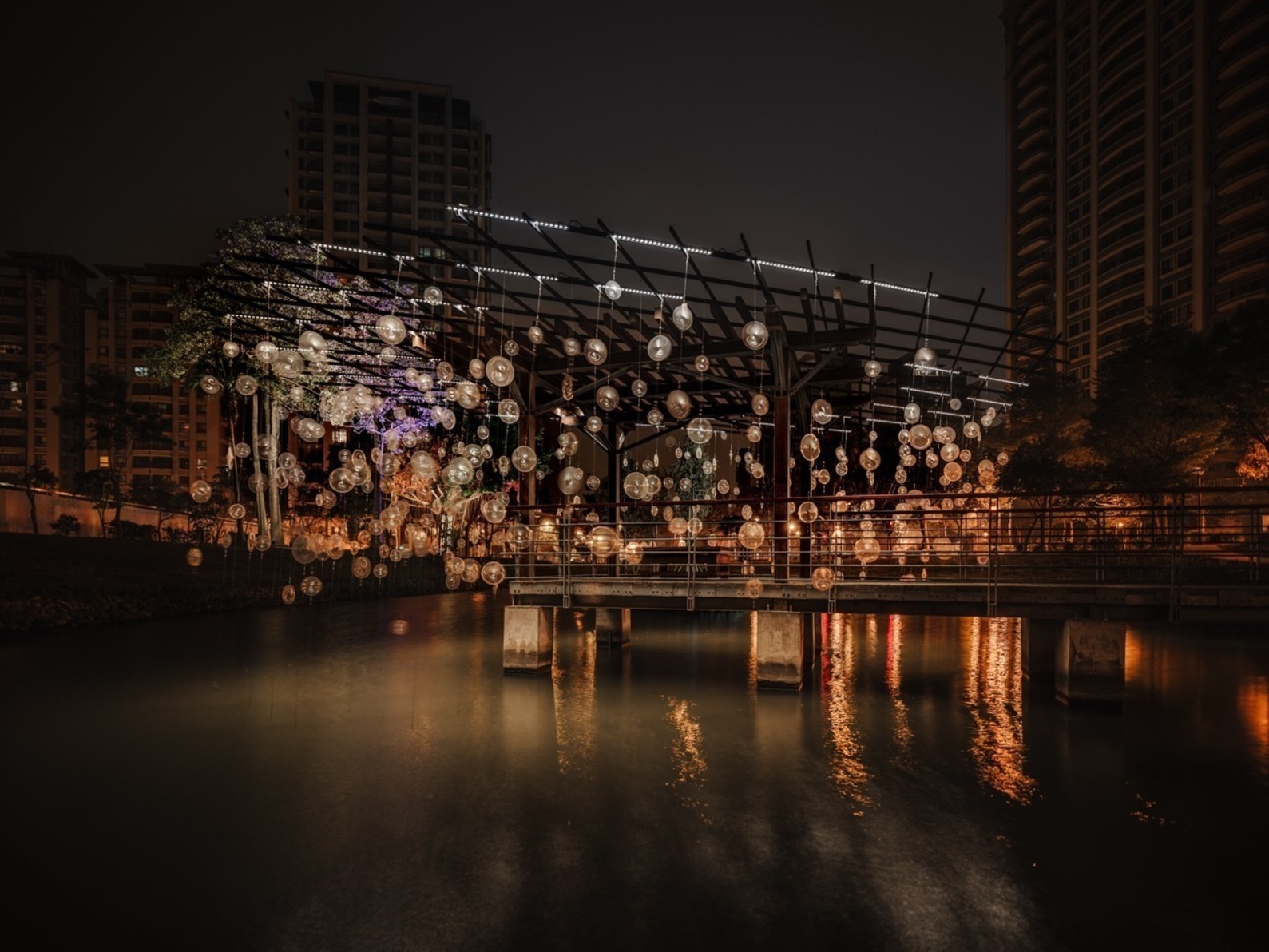 Dongxing Canal Light Art Festival；A Poem for the Landscapes on the Road-3