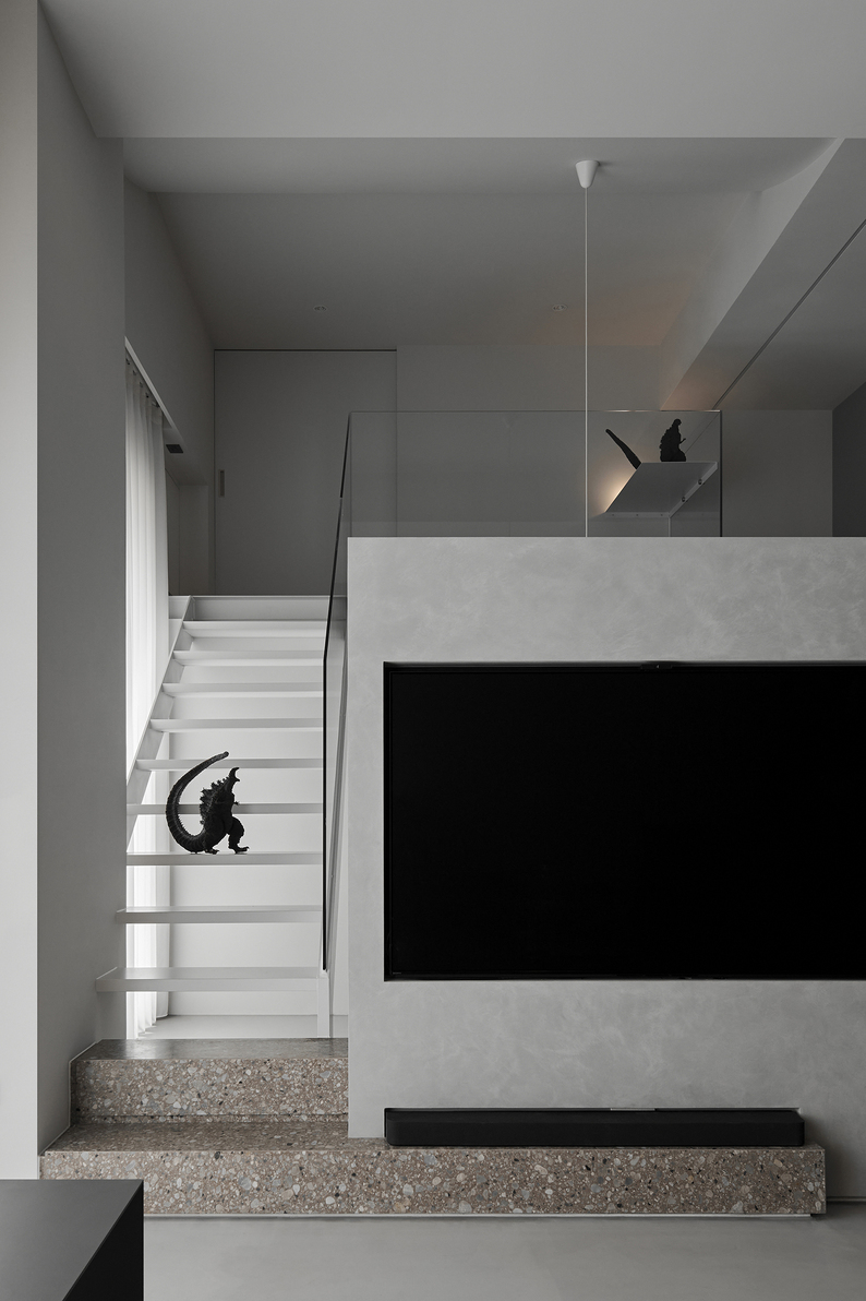 Tranquil Grayscale-2