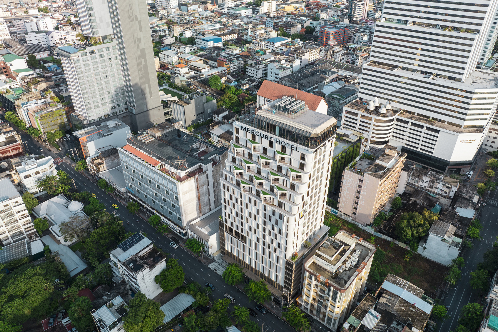 MERCURE BANGKOK SURAWONG-1