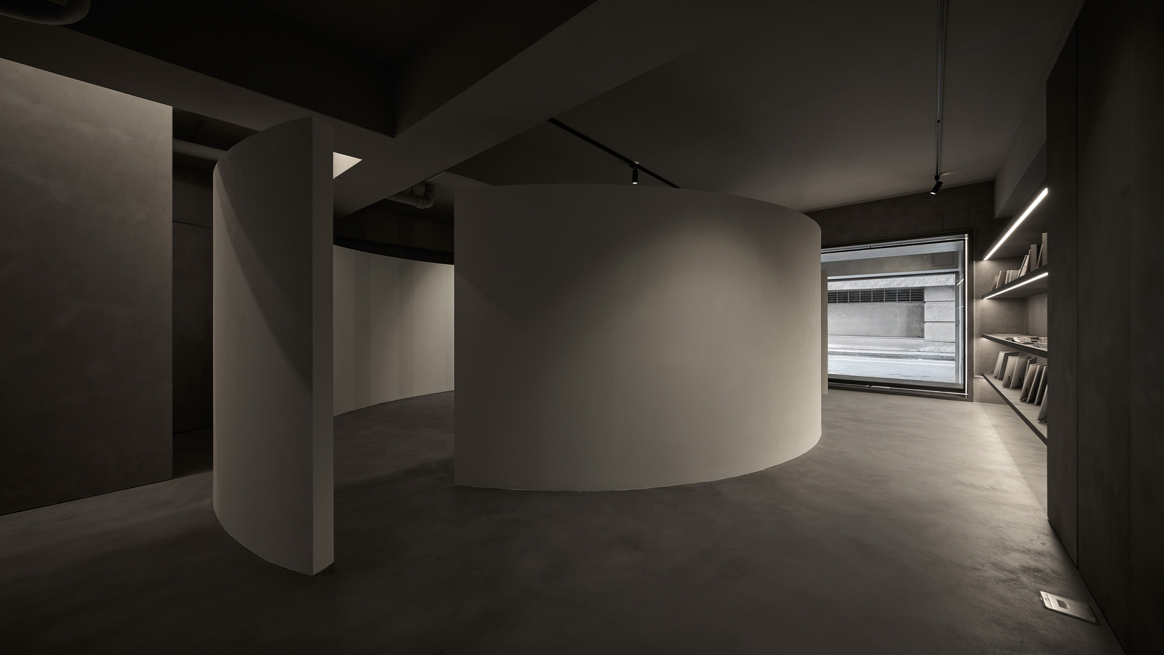 EONE塗料展間-7