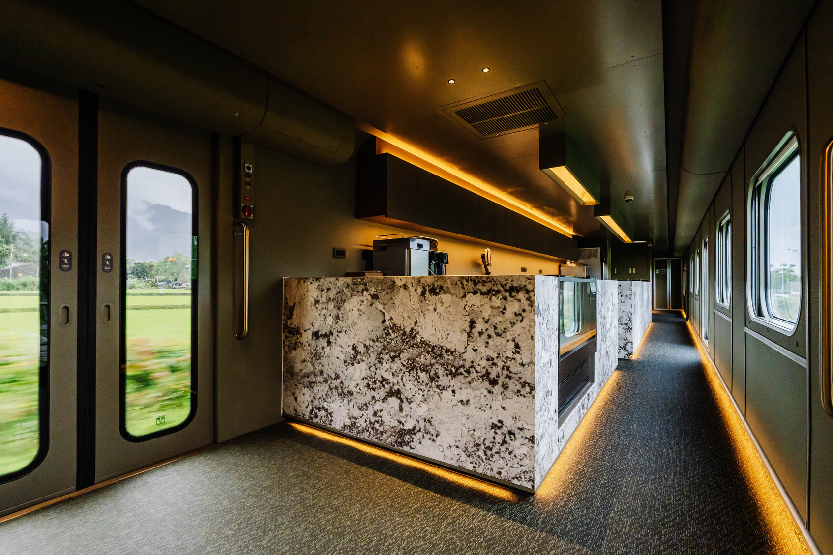 Shan-Lan & Hai-Feng: Taiwan Railways’ New Sightseeing Trains-5