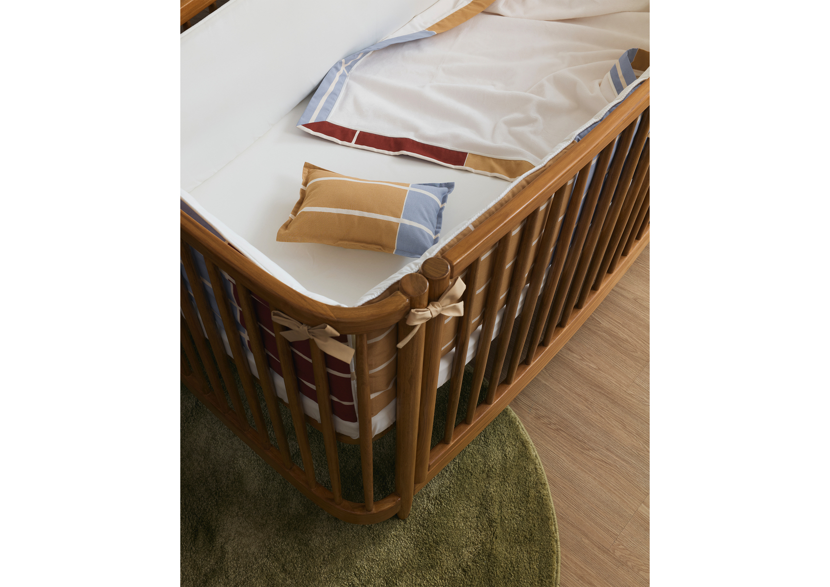 Parry Cot : Versatility Refined (Teak Edition)-5