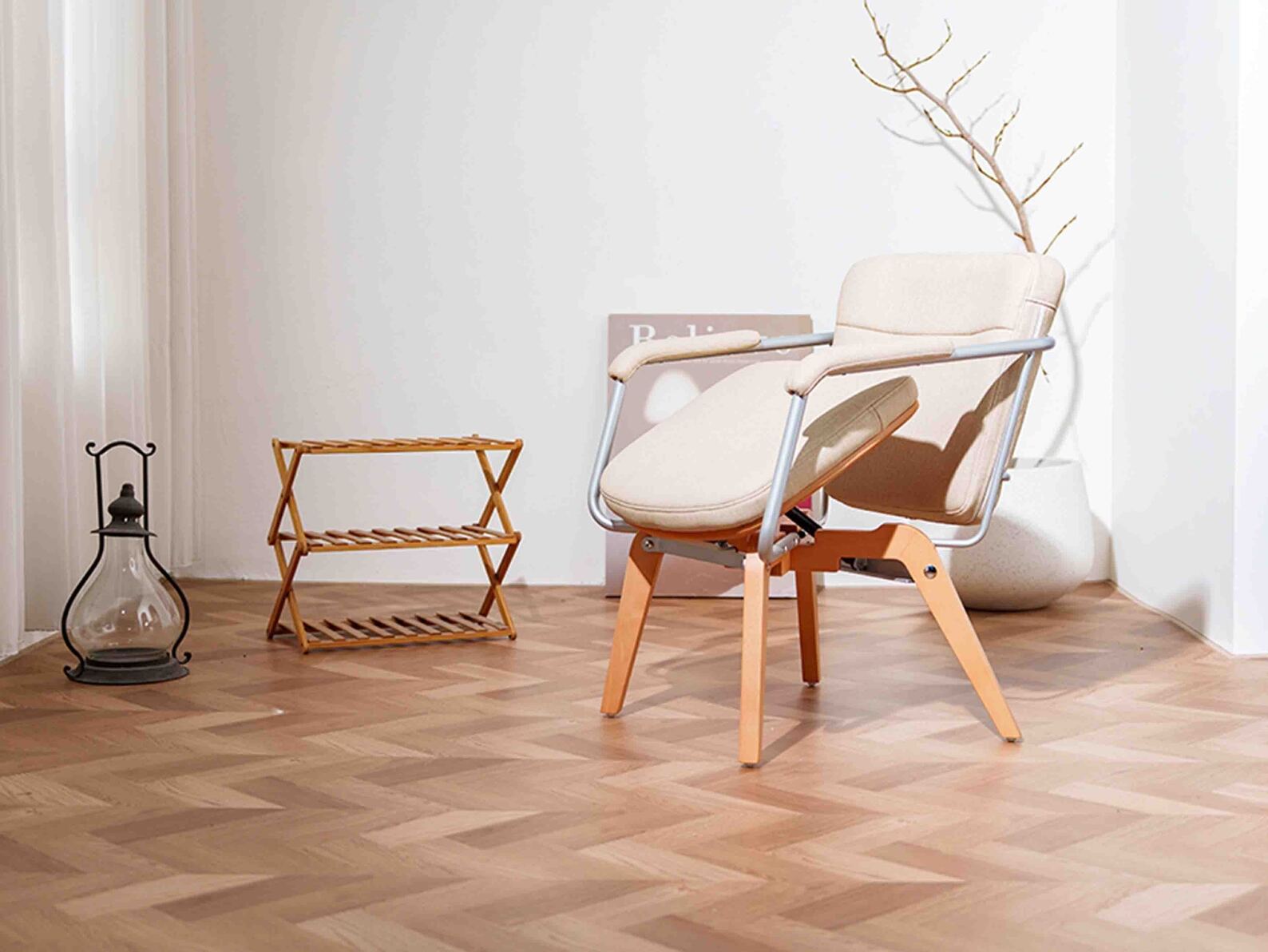 Mi-Ne Chair-1