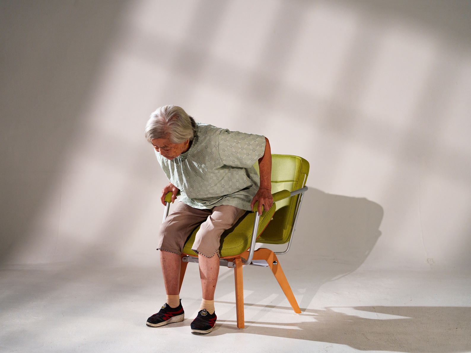 Mi-Ne Chair-2