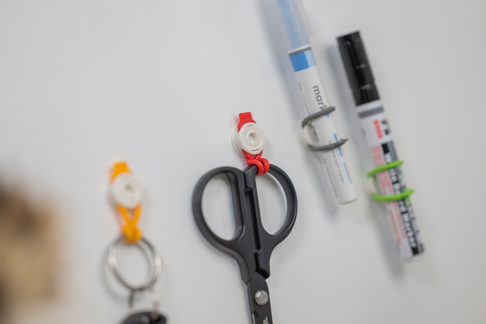 khoo-á Magnetic Adjustable Organizer Loop-5