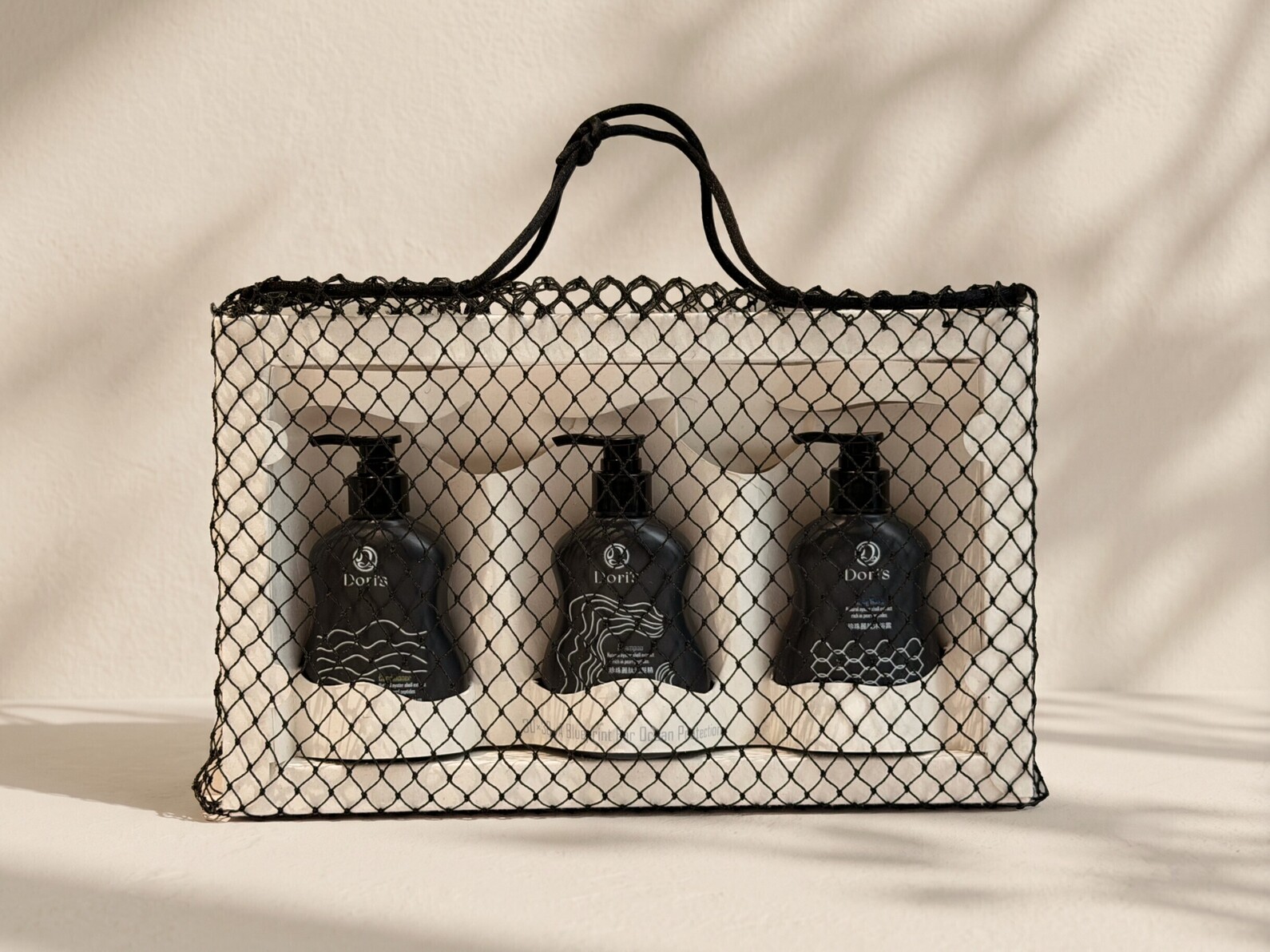 Dori’s “30 × 30 Blueprint for Ocean Protection” Travel Bath & Body Gift Set-3