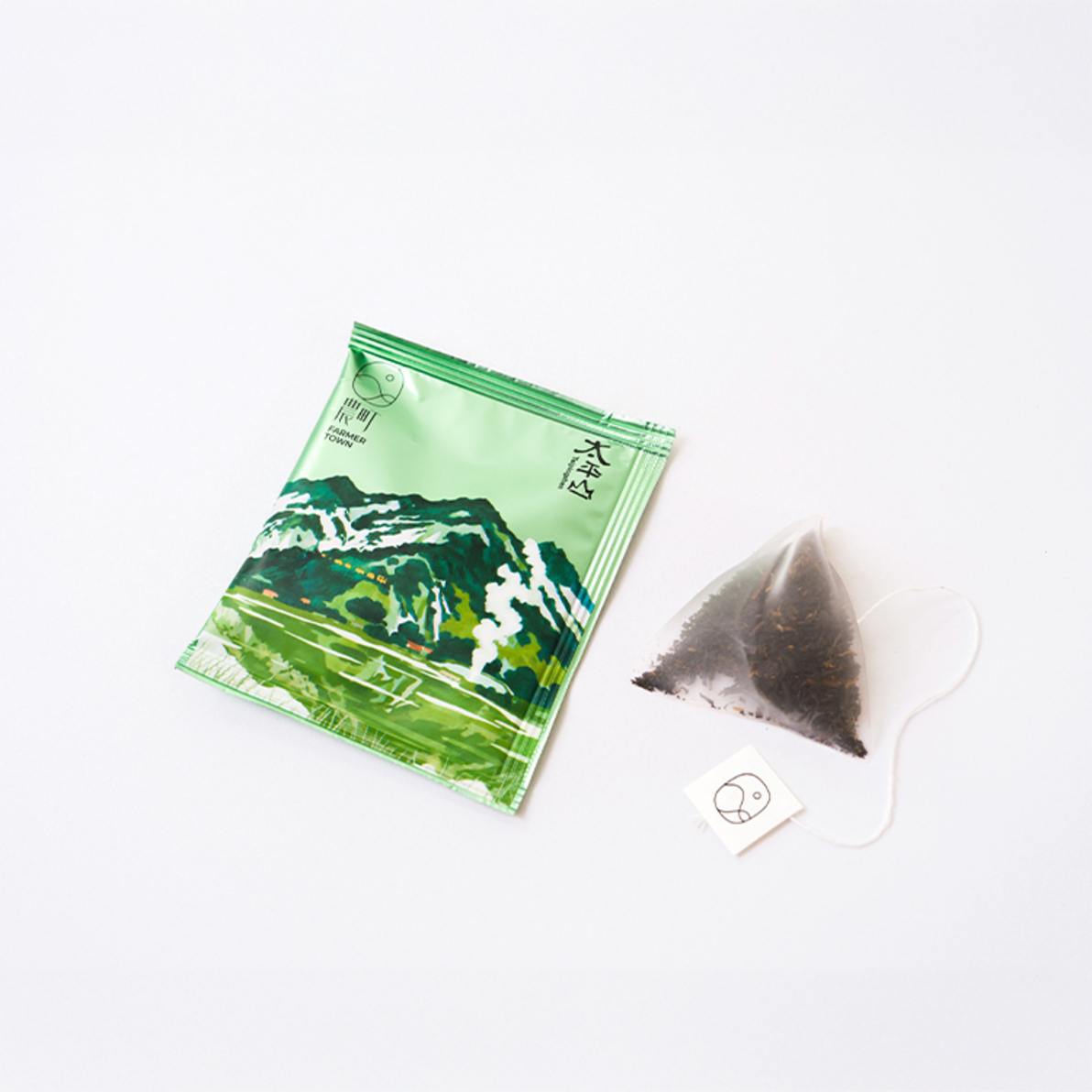 Morning Mist Trails: Farmer Town × Taipingshan Collaborative Tea Packaging-4