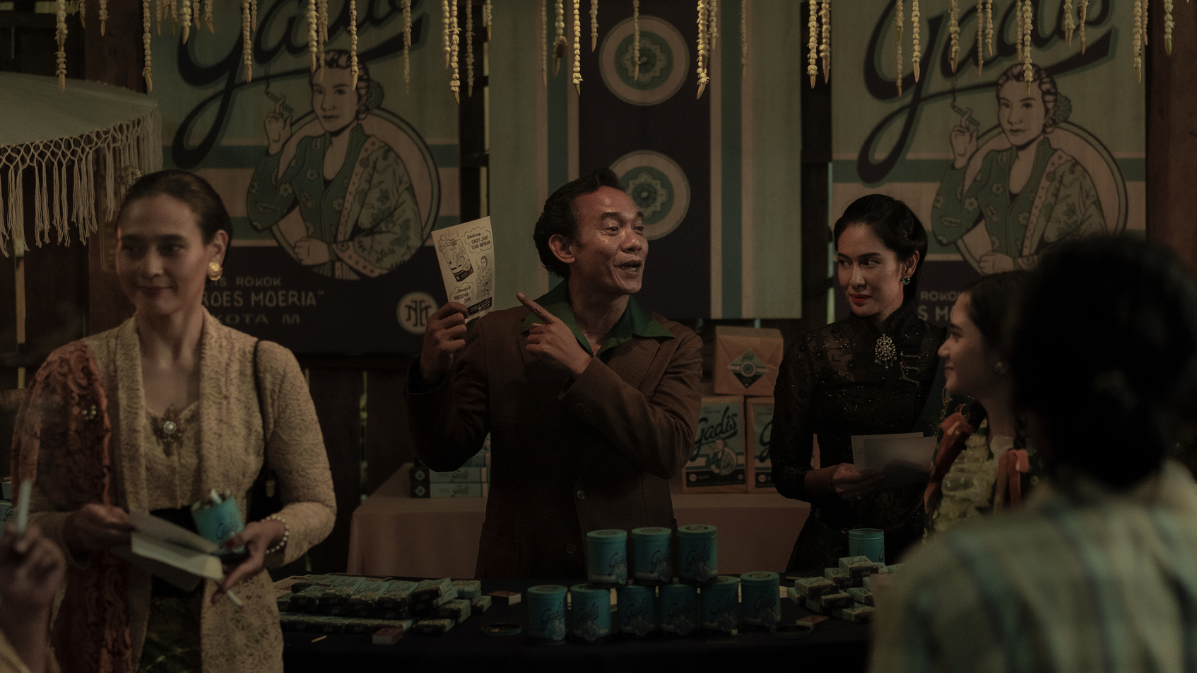 Cigarette Girl-4
