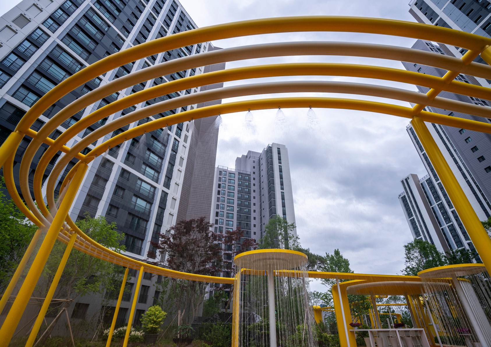 THE GOLDEN THREAD: Weaving Generations and Spaces-7