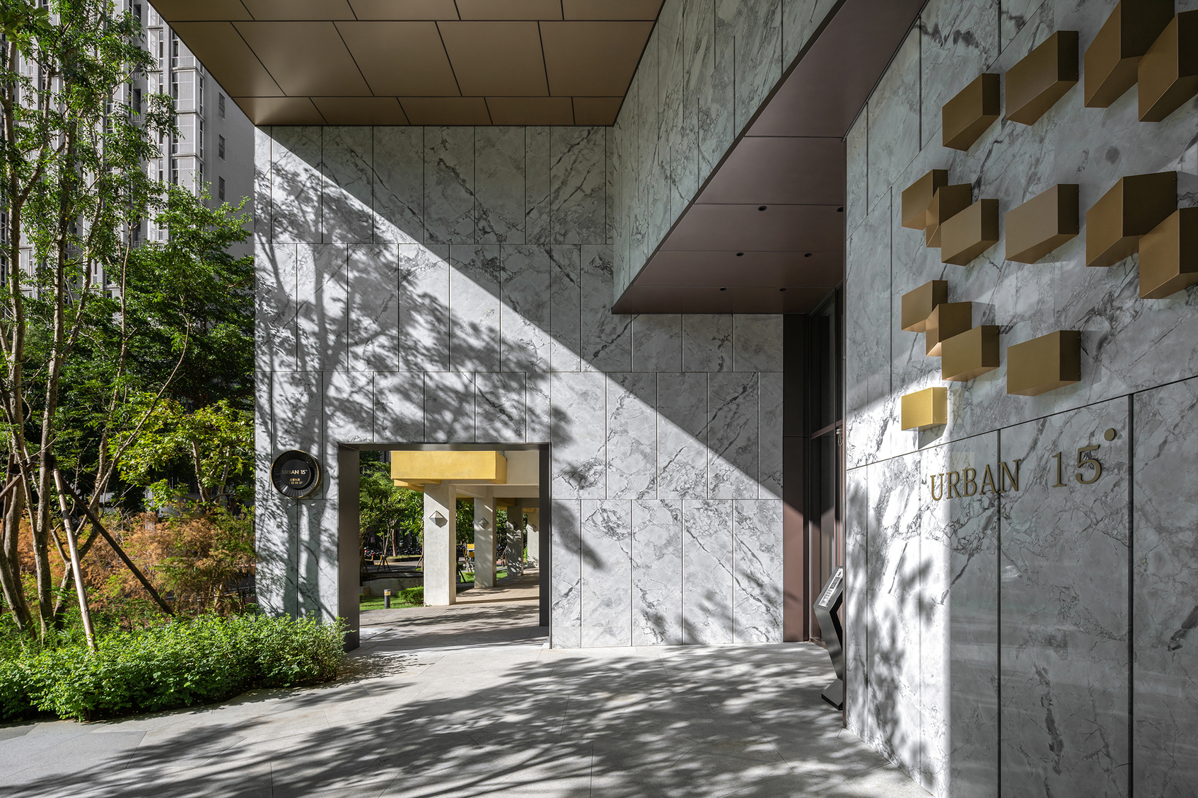 URBAN 15-8