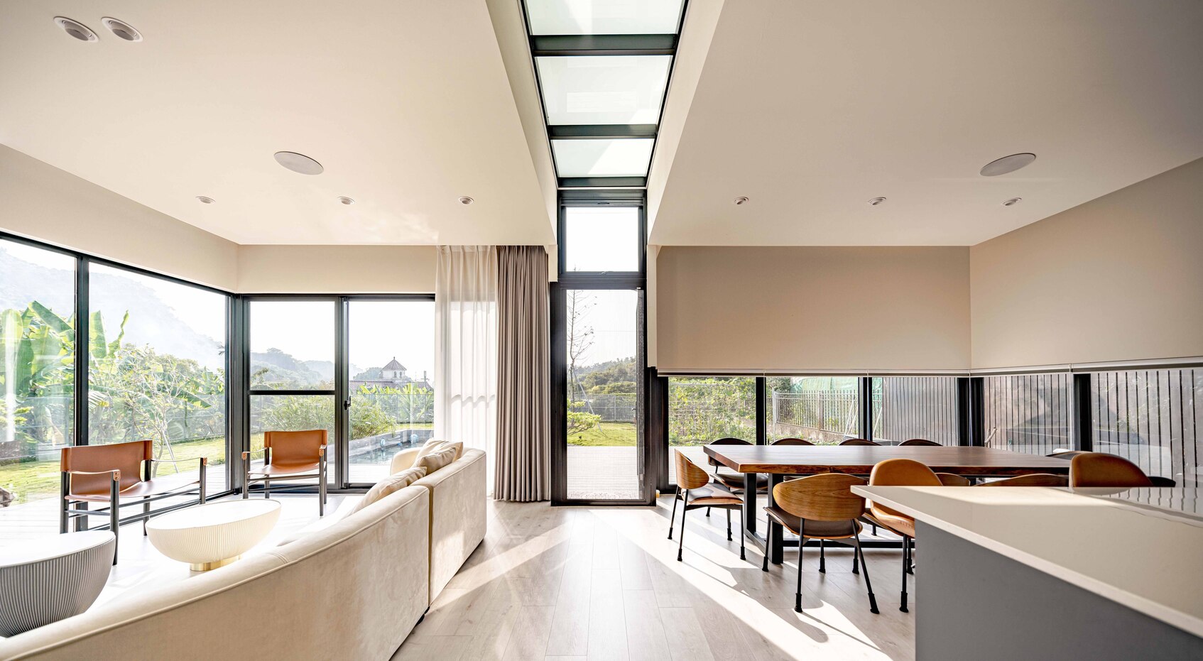 Cross House-4