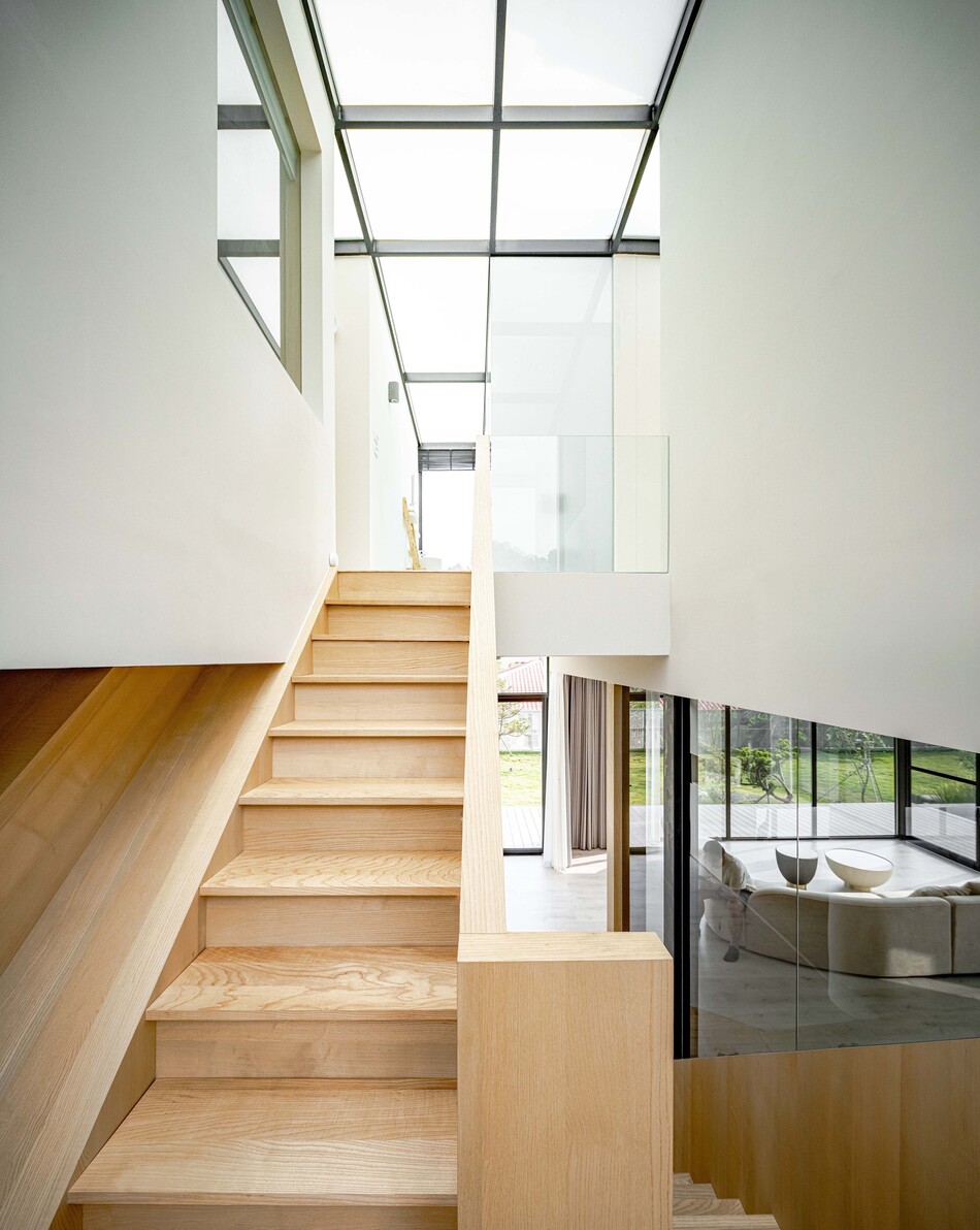 Cross House-6