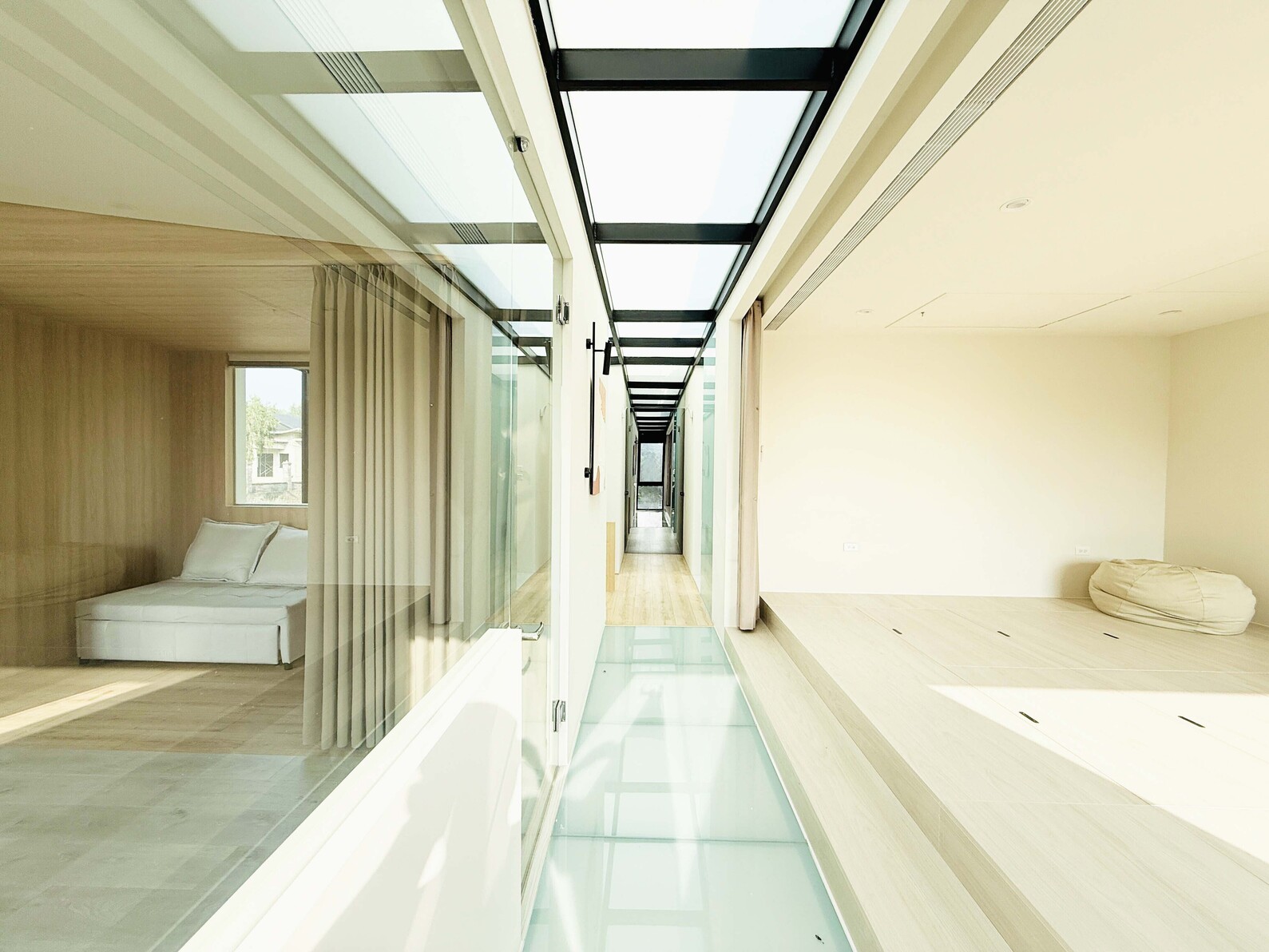 Cross House-9