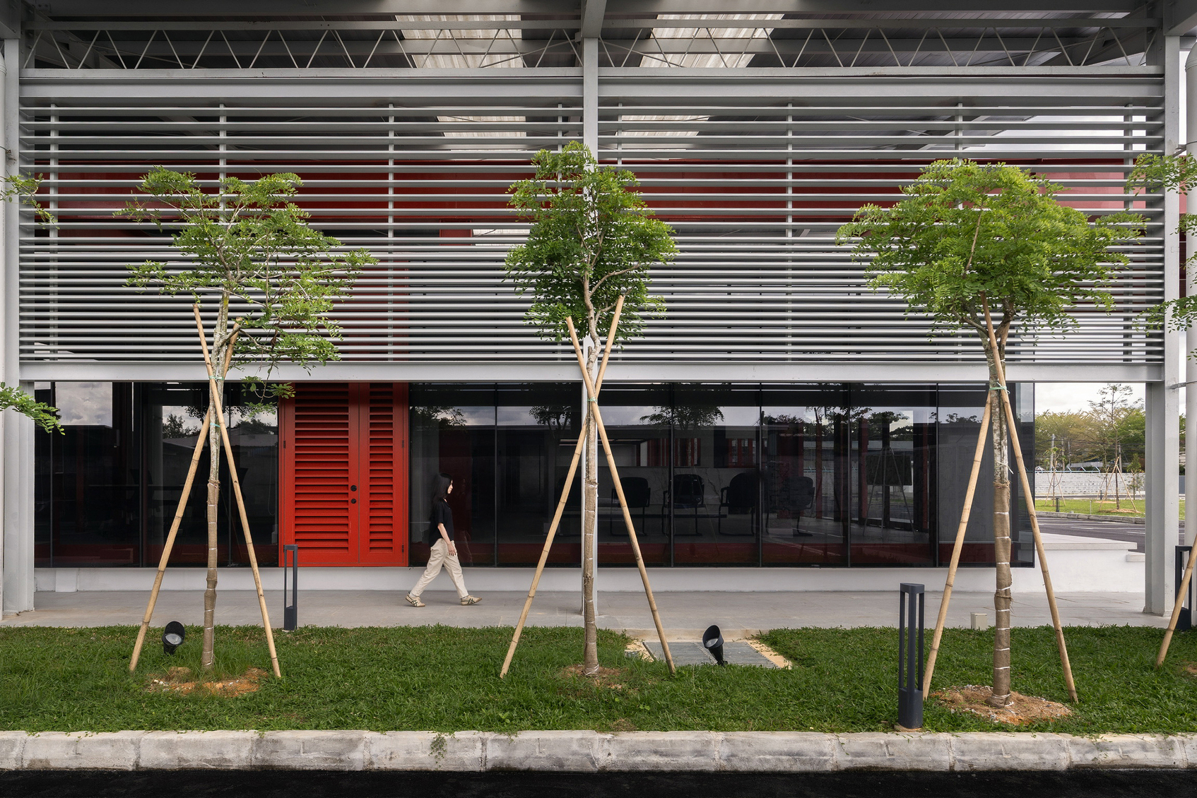 SPYNIE OFFICE, PERAK RIVER : FROM SHIPYARD TO WORKPLACE-3