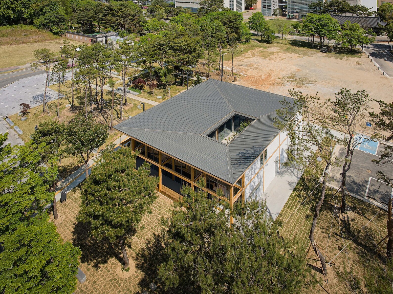 Timber Pavilion for Students-10