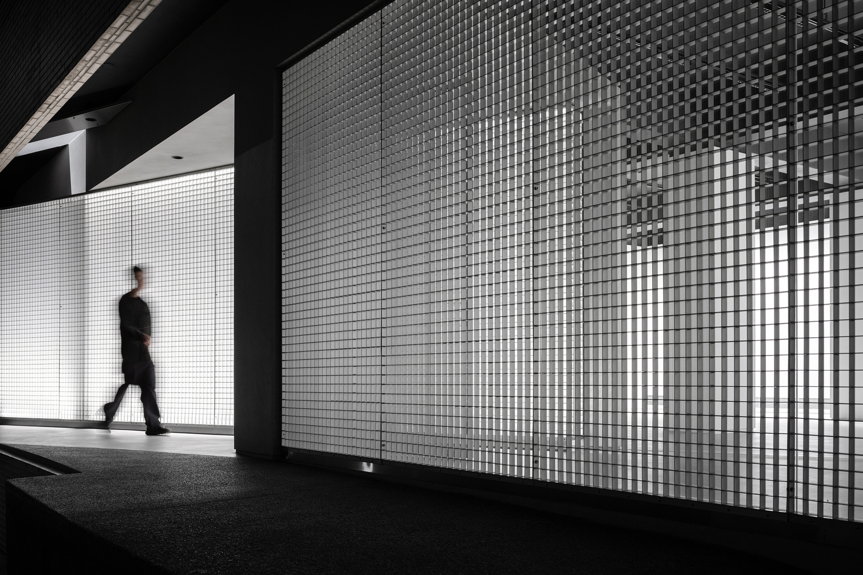 Axis Gallery-3