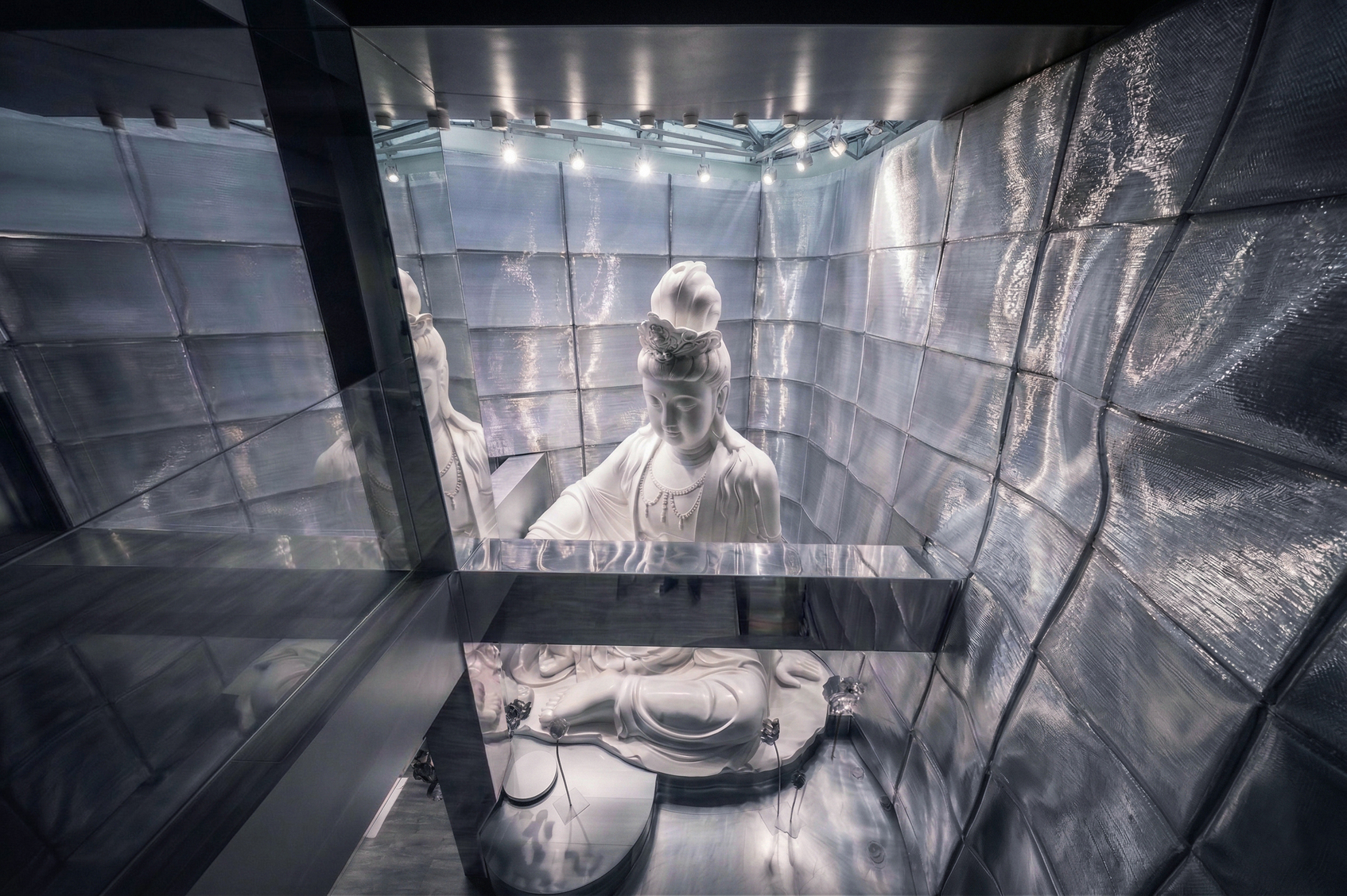 Faith in the Crevices(Sky Light Temple of Linjiang Street)-3