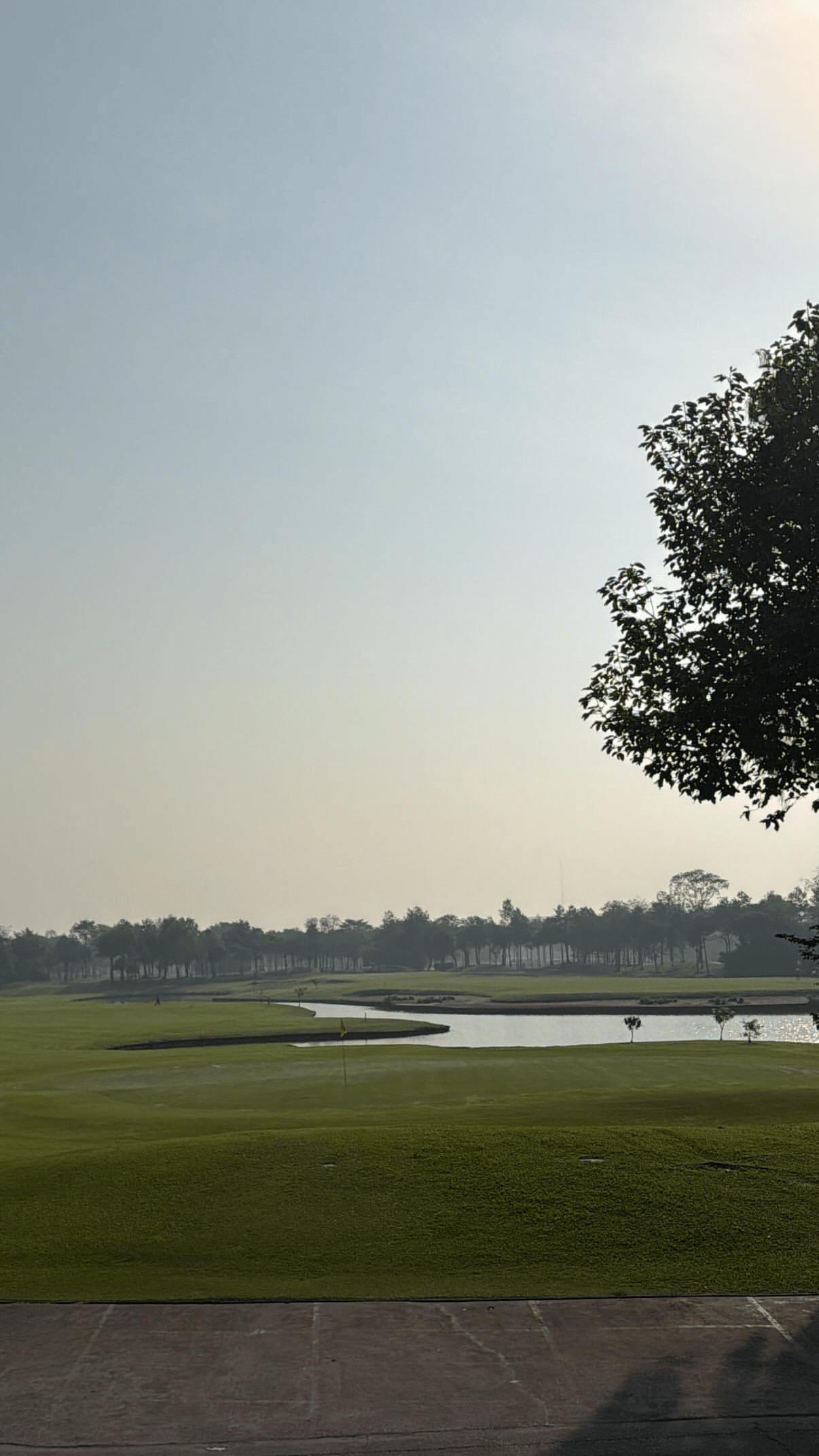 nawarit longkhum golf review photo at Cascata Golf Club, Thailand
