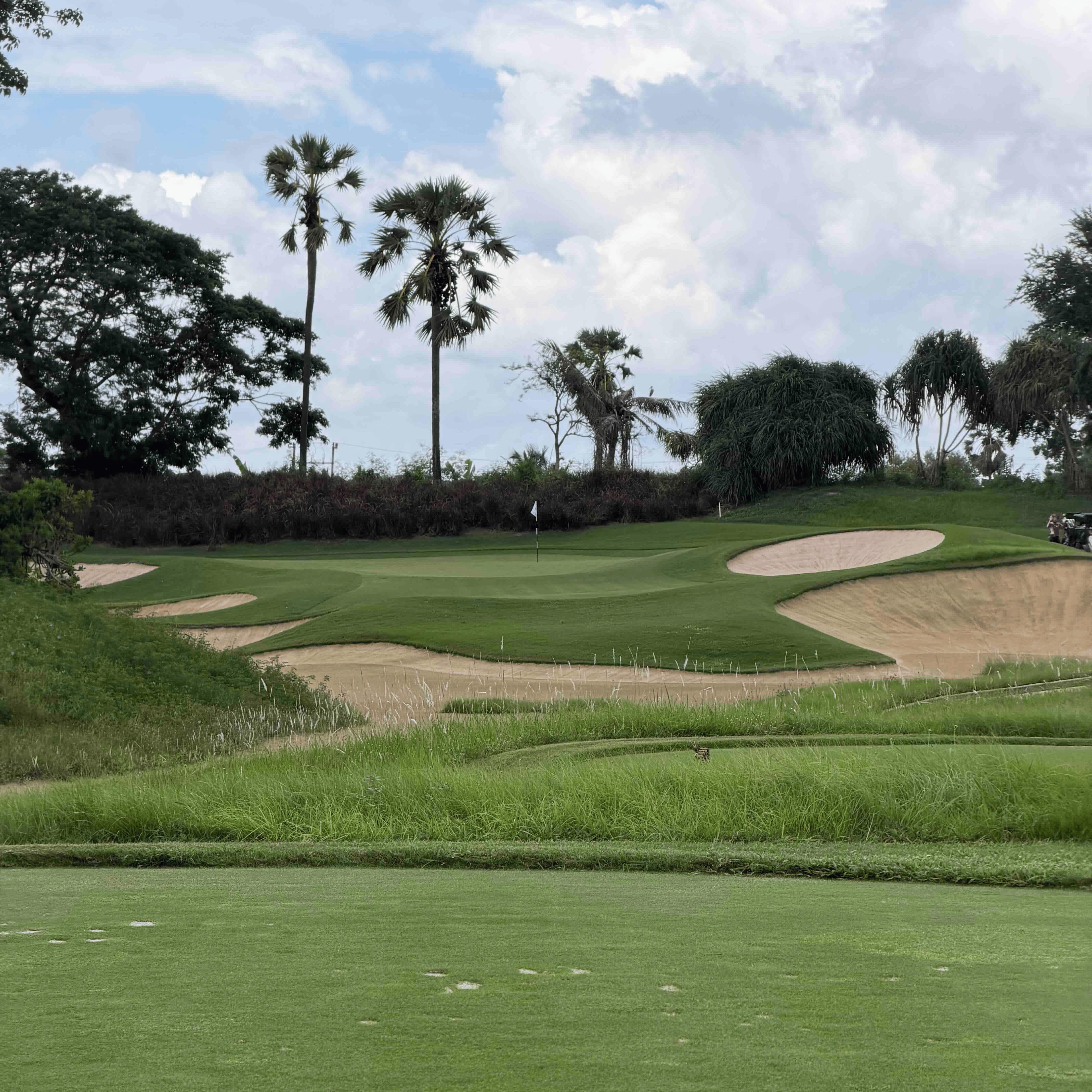 Thera Siricharoen   golf review photo at Nikanti Golf Club, Thailand