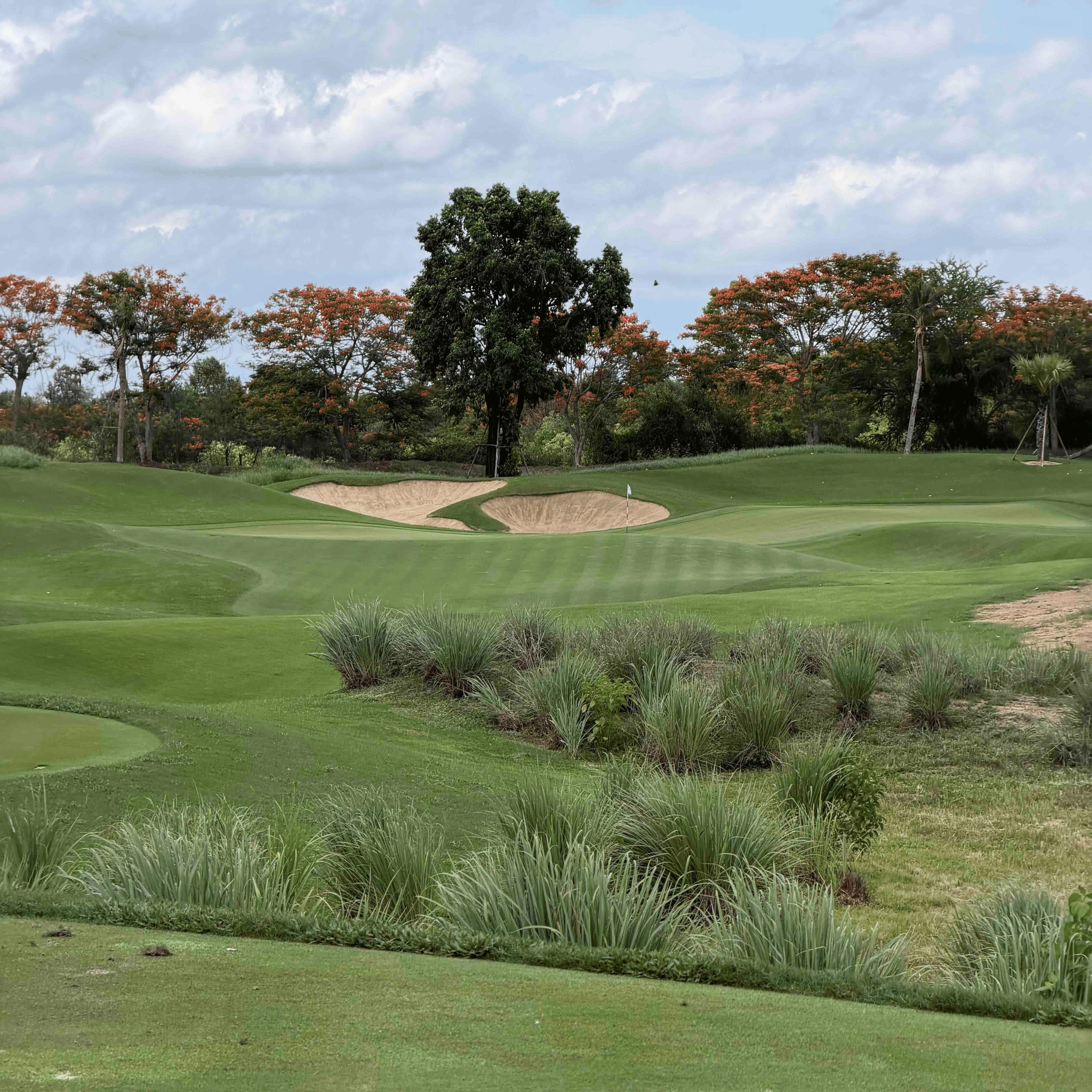 Thera Siricharoen   golf review photo at Nikanti Golf Club, Thailand