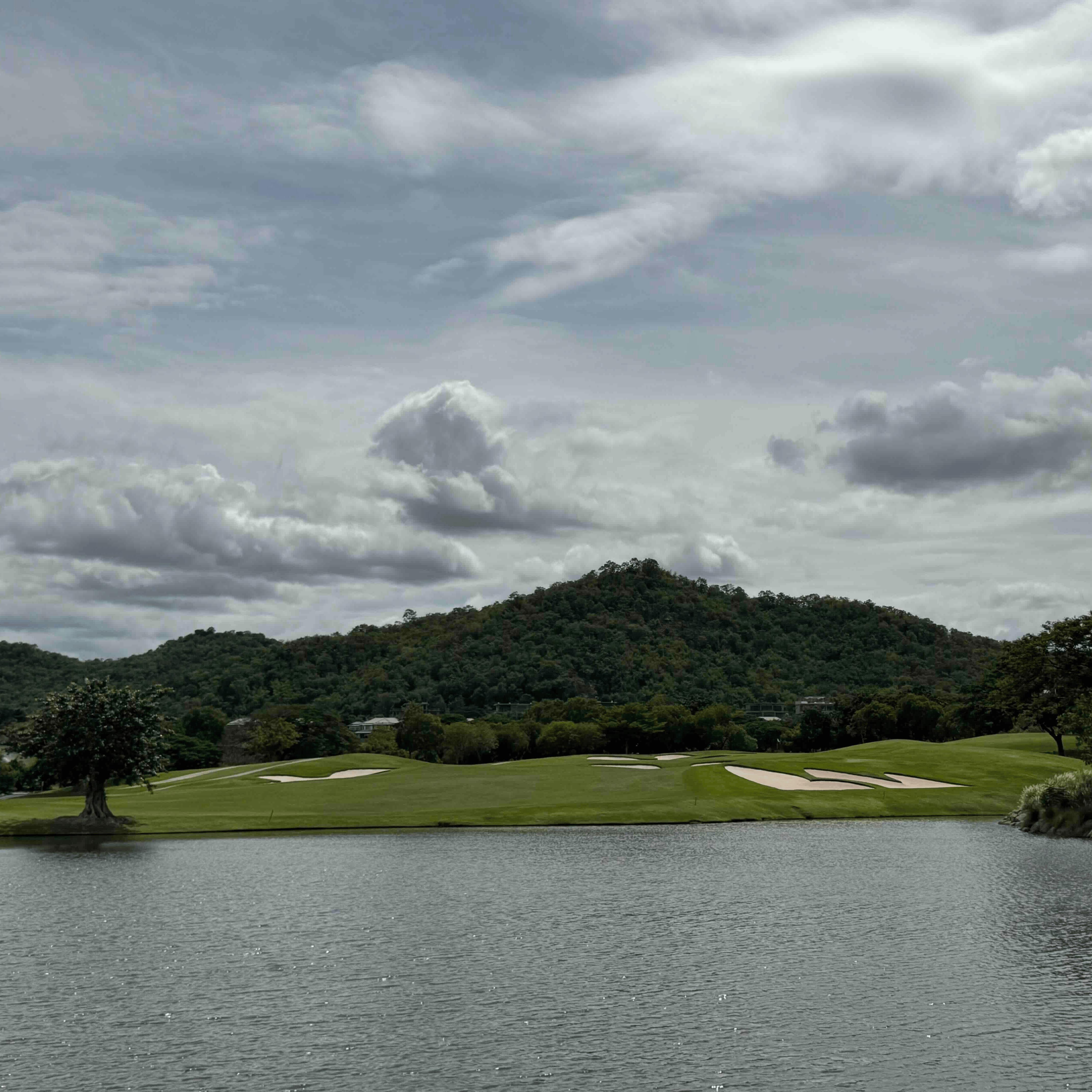 Thera Siricharoen   golf review photo at Black Mountain Golf Club, Thailand