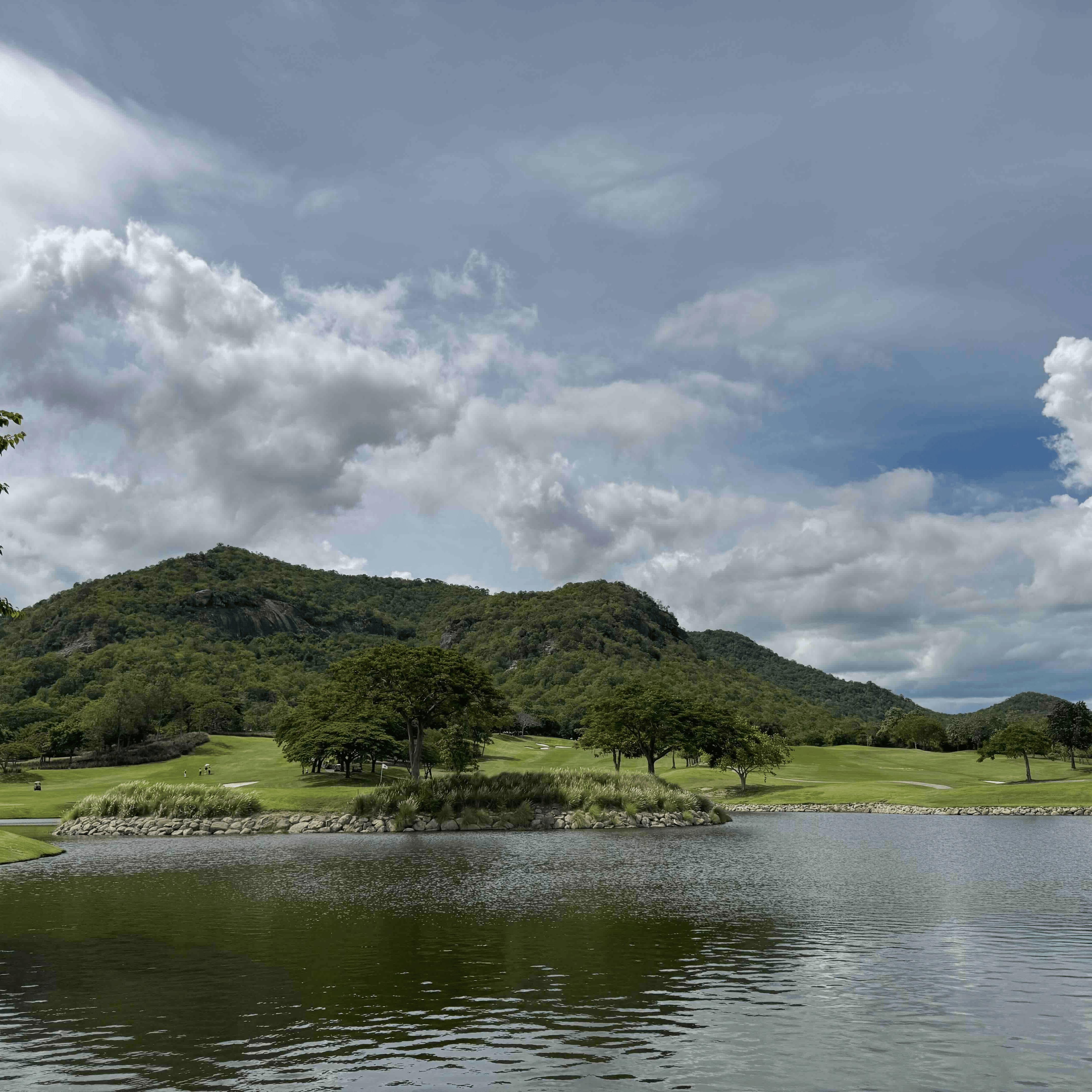 Thera Siricharoen   golf review photo at Black Mountain Golf Club, Thailand