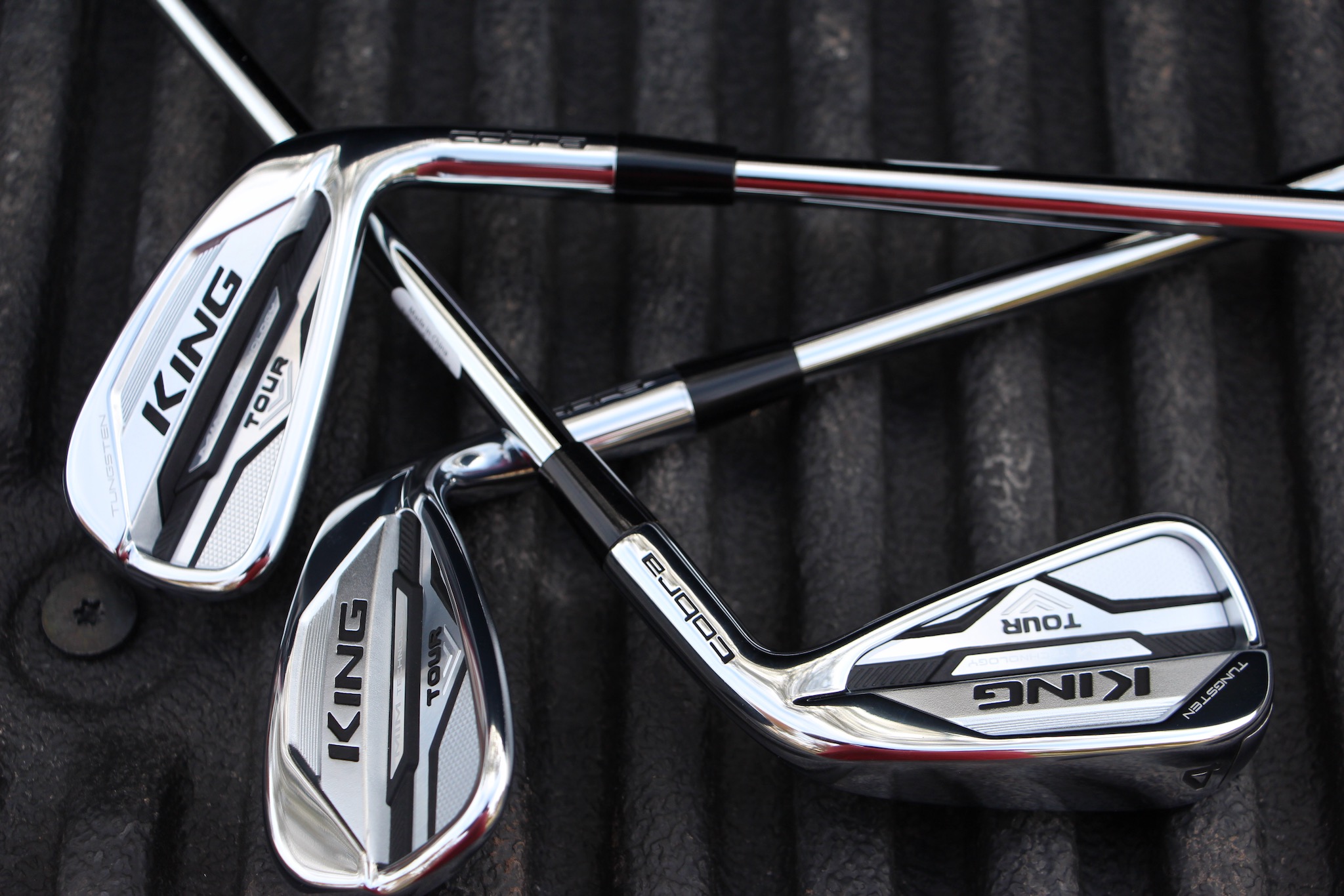cobra-king-tour-mim-irons-2021