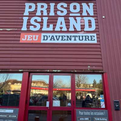 Logo Prison Island 77 – Action game inspiré de Fort Boyard, bien plus qu'escape game