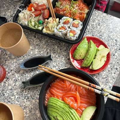 Kokoro Sushi logo