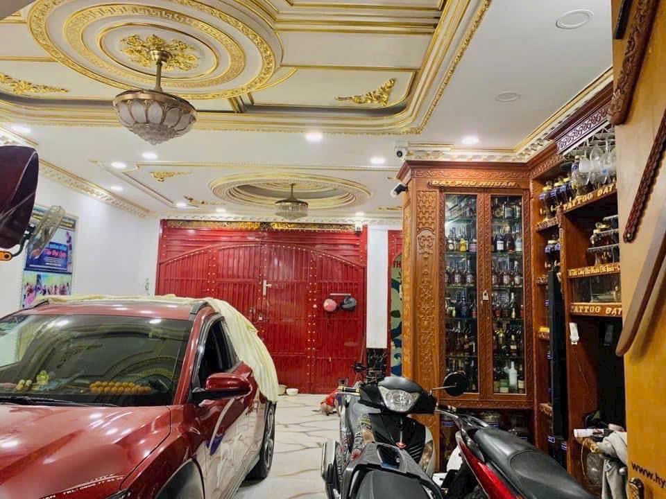 PHÚ NHUẬN - MẶT TIỀN THÍCH QUẢNG ĐỨC - 120M - NGANG 6M - 3 TẦNG -6PN - SÁT PHAN XÍCH LONG, SÂN BAY