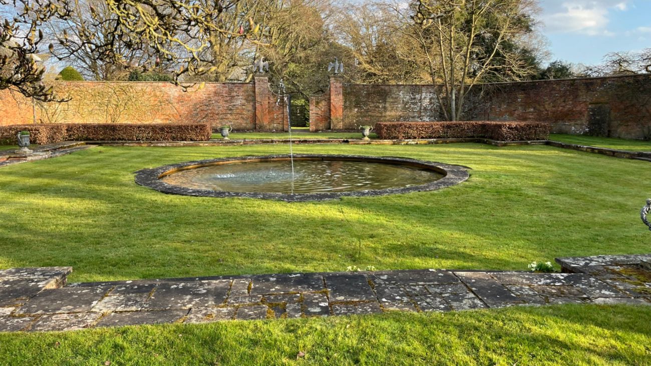 The Invisible Gardener