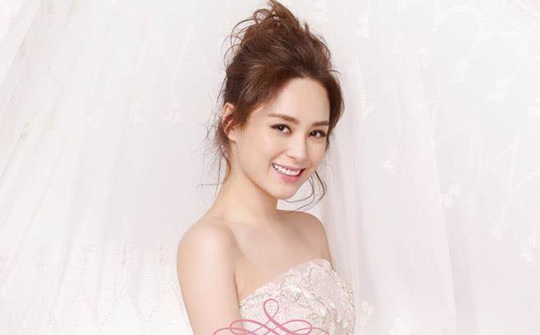 阿嬌也以Twins出席真人秀節目。(圖/阿嬌微博)