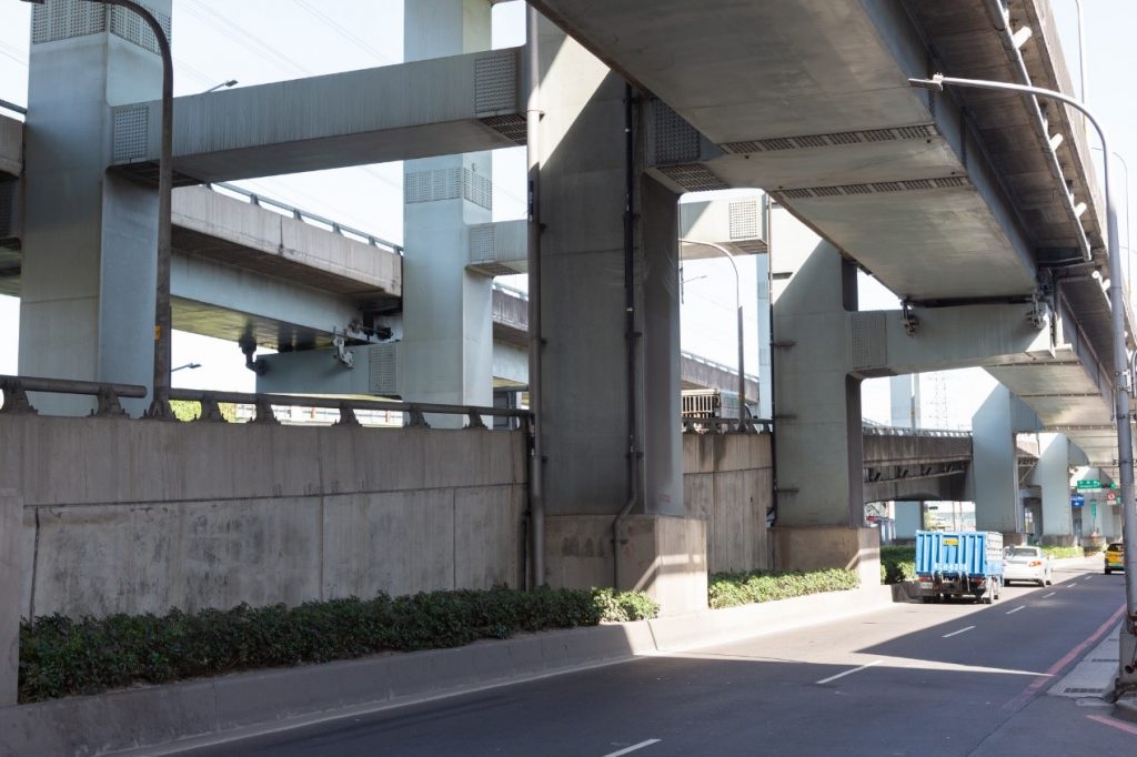 ▲建案鄰近台65線,貫穿北一高、中山高,四通八達,非常方便。