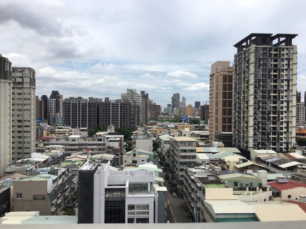疫情造成一般民眾出門看房意願降低,對即將到來的329檔期不免產生衝擊。/圖業者提供