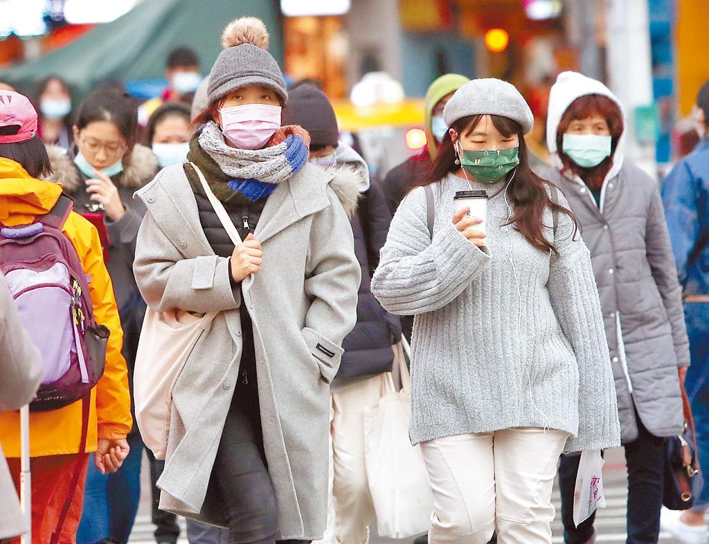 ▲「寒流報到日」曝光！下波冷空氣恐創入冬紀錄。（圖／中天新聞）