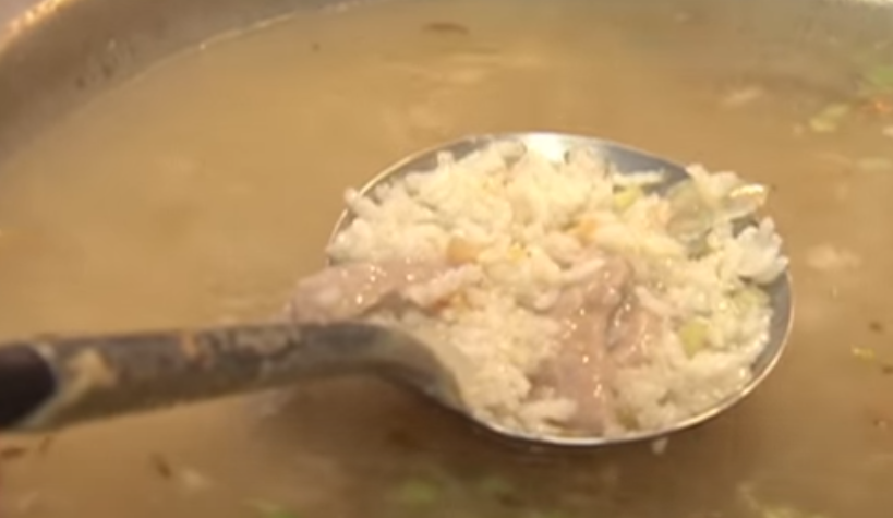 一碗台南鹹粥引爆論戰。(資料照片)