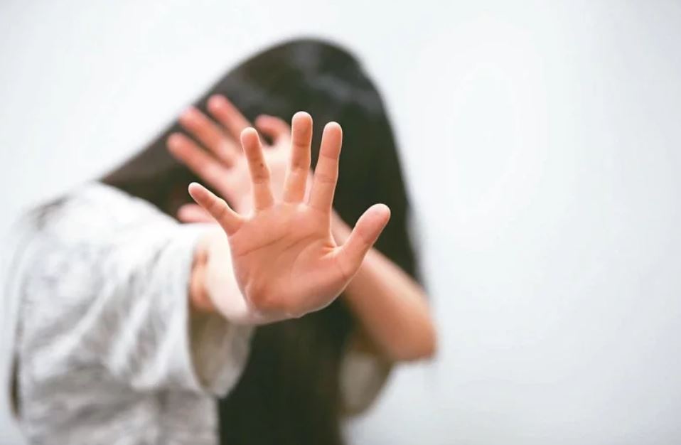 陳女表示,若不全力反抗,她必遭鄭男殺害。(示意圖/翻攝自Pakutaso)