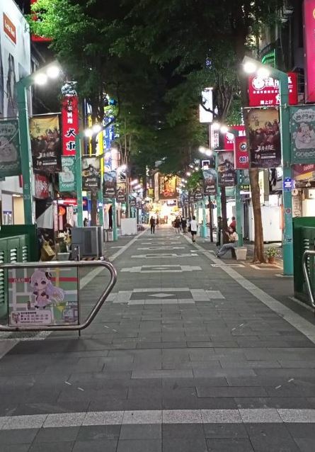 西門町昨（15日）星期六的時候，沒有人逛街，少去擁擠的人潮。（圖／記者李家欣拍攝）