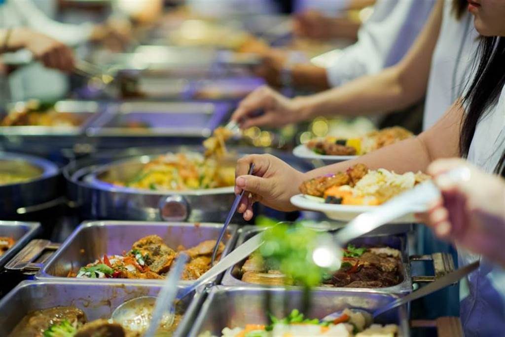日本一名20多歲的學校女職員，將人類排泄物摻入營養午餐內。（示意圖／翻攝自pixabay）