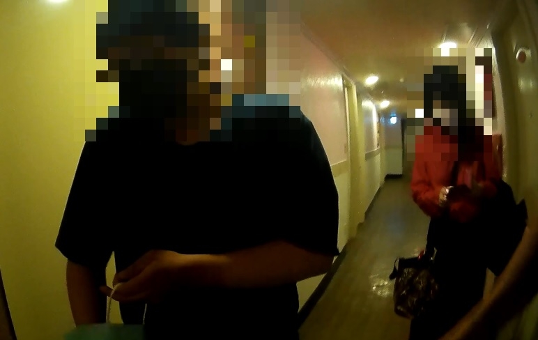 27歲男與自己大一輪的應召女進行性交易。（圖片／高雄三民一分局提供）