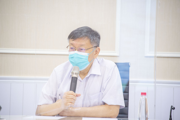 北市今新增11例確診,柯⽂哲表⽰現在一做完疫調就會儘速匡列,「動作夠快就沒機會跑出去感染別⼈」。(圖/由北市府提供)