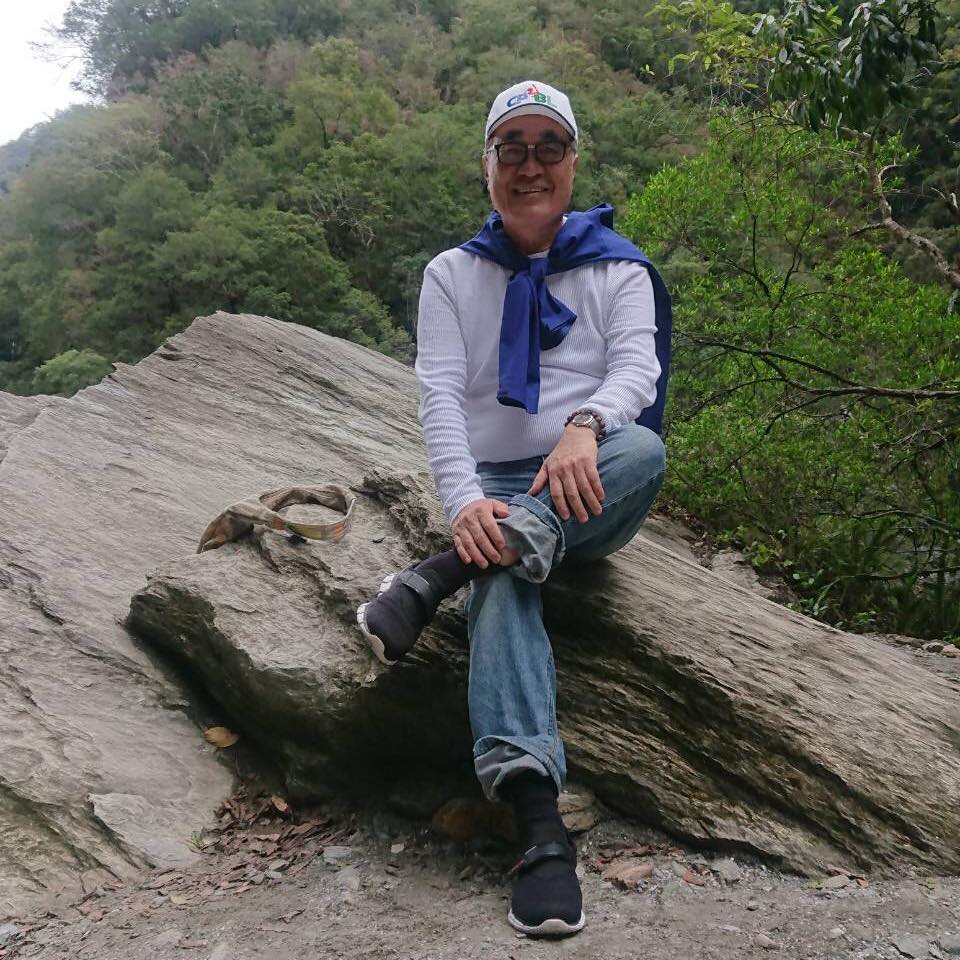 李四川針對是否參選高雄市長進行回應。(圖/翻攝臉書)