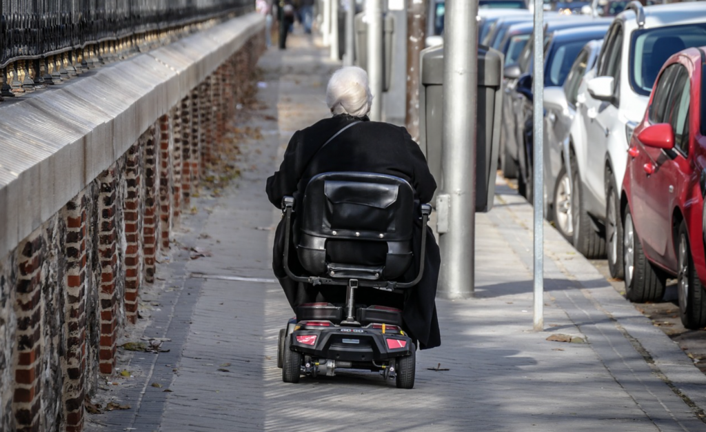 苗栗1名76歲的婦女出門散心，結果失蹤1整天，被發現陳屍附近池塘。（示意圖／翻攝自Pixabay）