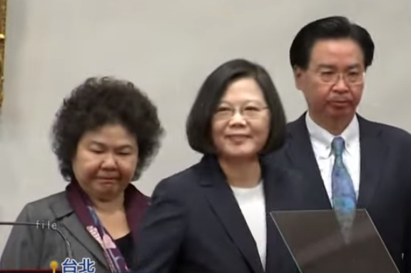 吳釗燮本週出訪斯洛伐克與捷克，引起北京當局不滿。圖片最右方為吳釗燮。（圖／翻攝自中天新聞）